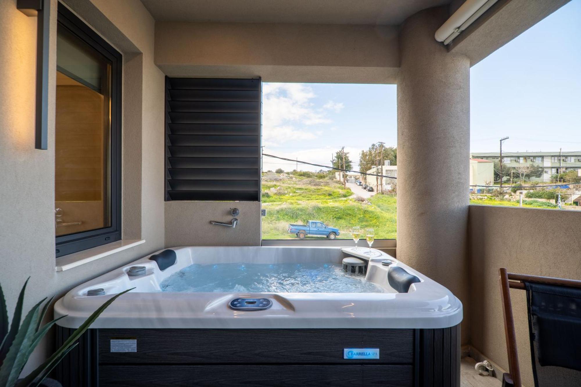 Eros Luxury Suites 레팀노 외부 사진