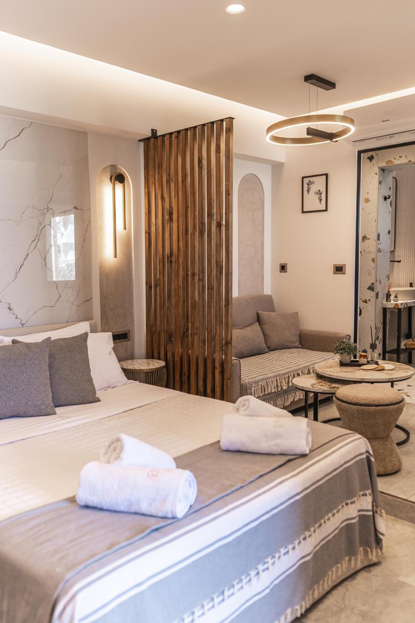 Eros Luxury Suites 레팀노 외부 사진